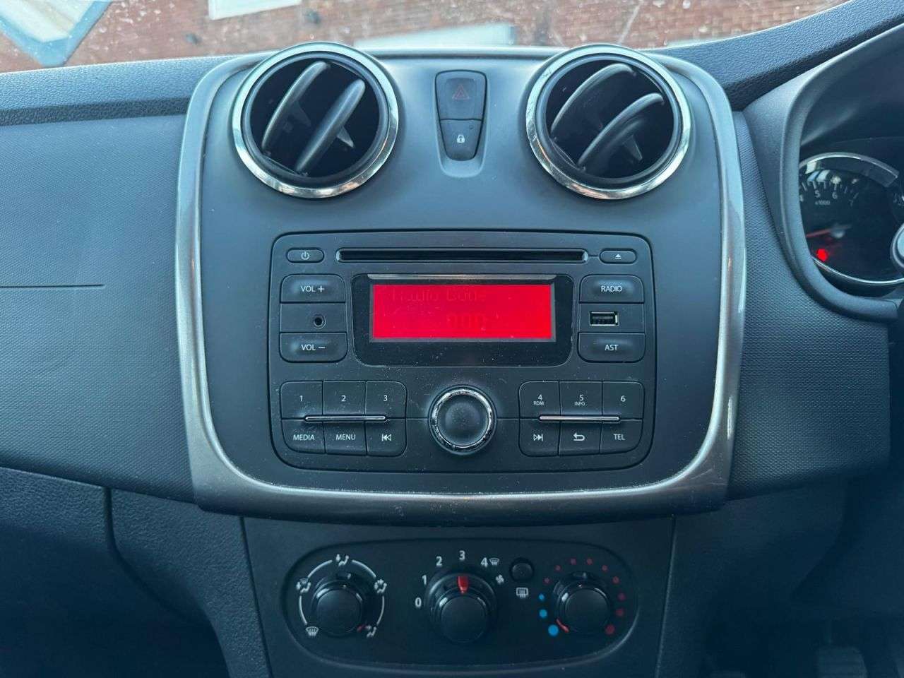 2016 DACIA SANDERO STEPWAY 2016 DACIA SANDERO STEPWAY