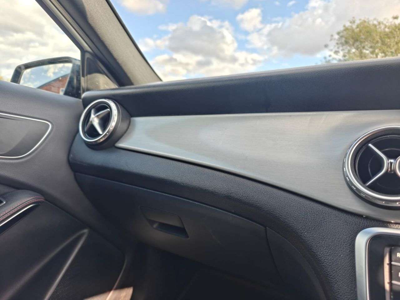 2015 MERCEDES-BENZ GLA 2015 MERCEDES-BENZ GLA