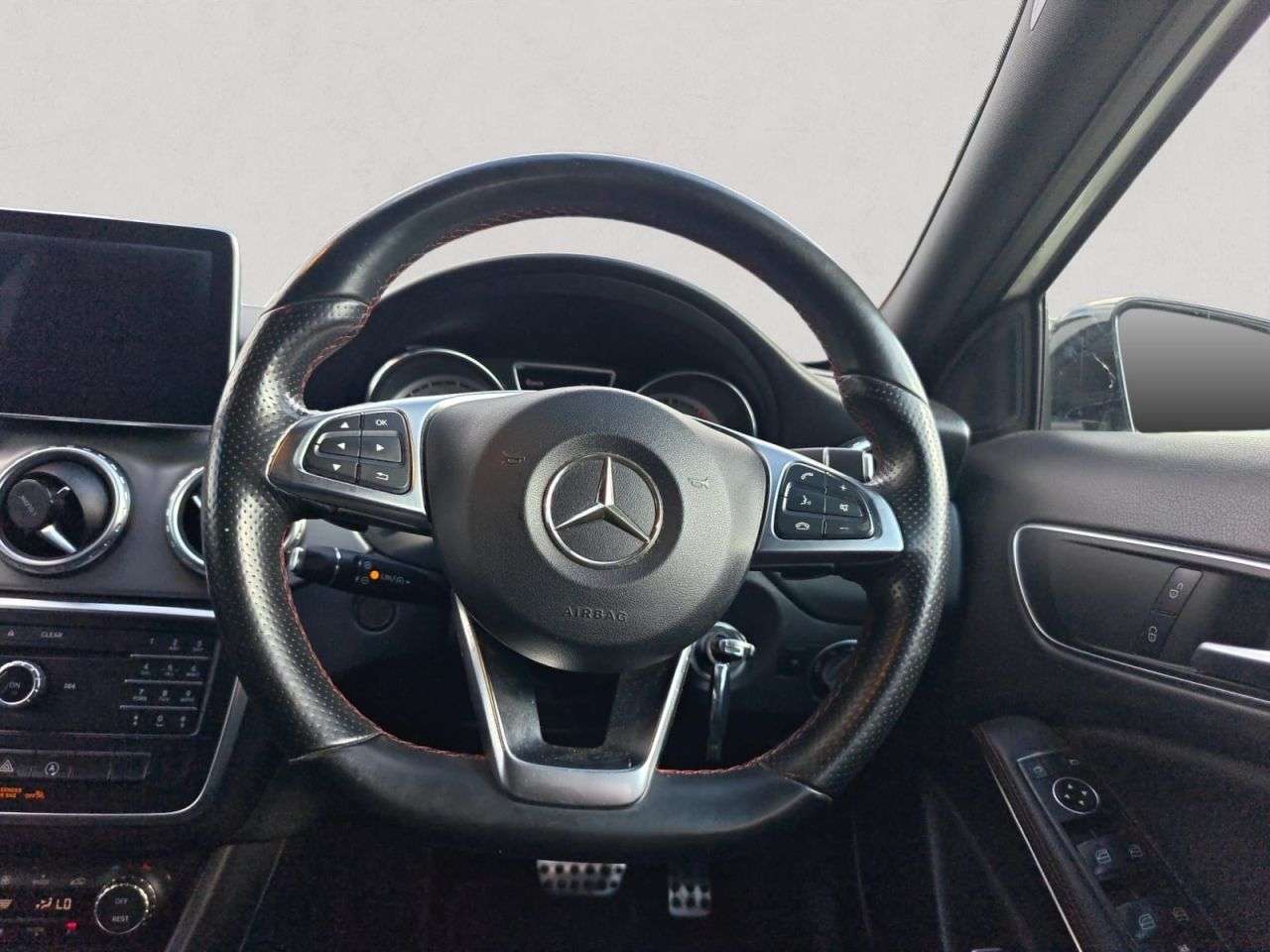 2015 MERCEDES-BENZ GLA 2015 MERCEDES-BENZ GLA