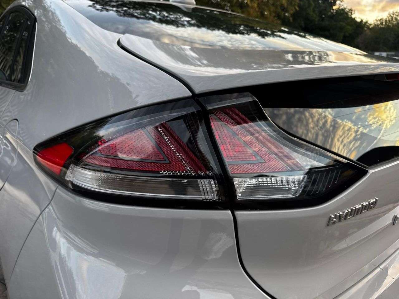 2022 HYUNDAI IONIQ 2022 HYUNDAI IONIQ