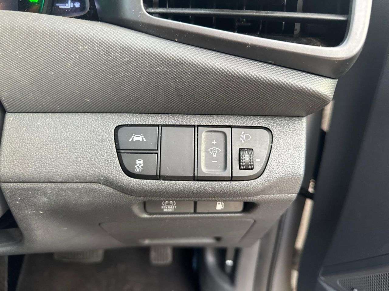 2022 HYUNDAI IONIQ 2022 HYUNDAI IONIQ