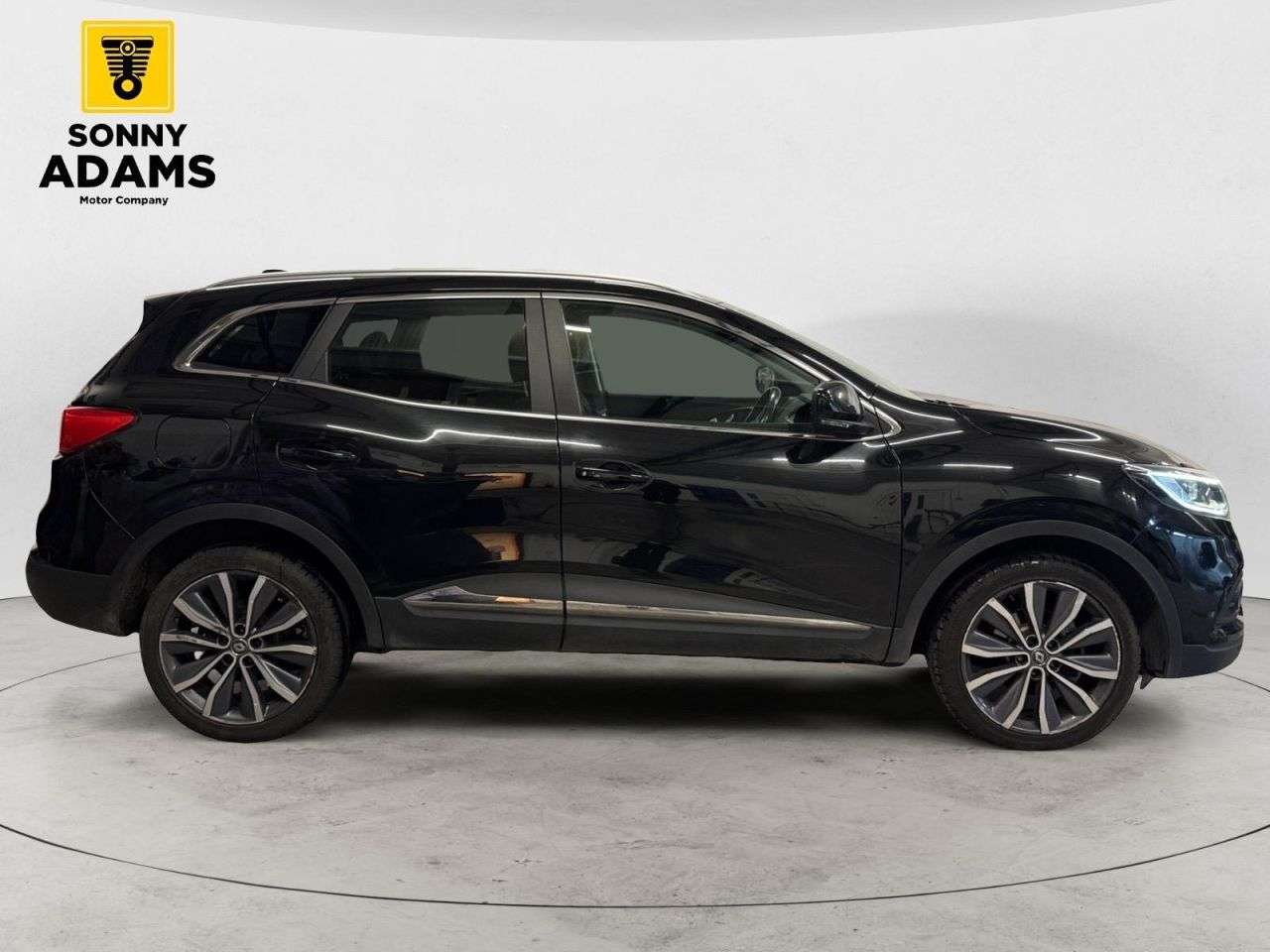 A 2019 RENAULT KADJAR 1.3 TCe Iconic SUV 5dr Petrol Manual Euro 6 (s/s) (140 ps) A 2019 RENAULT KADJAR 1.3 TCe Iconic SUV 5dr Petrol Manual Euro 6 (s/s) (140 ps)