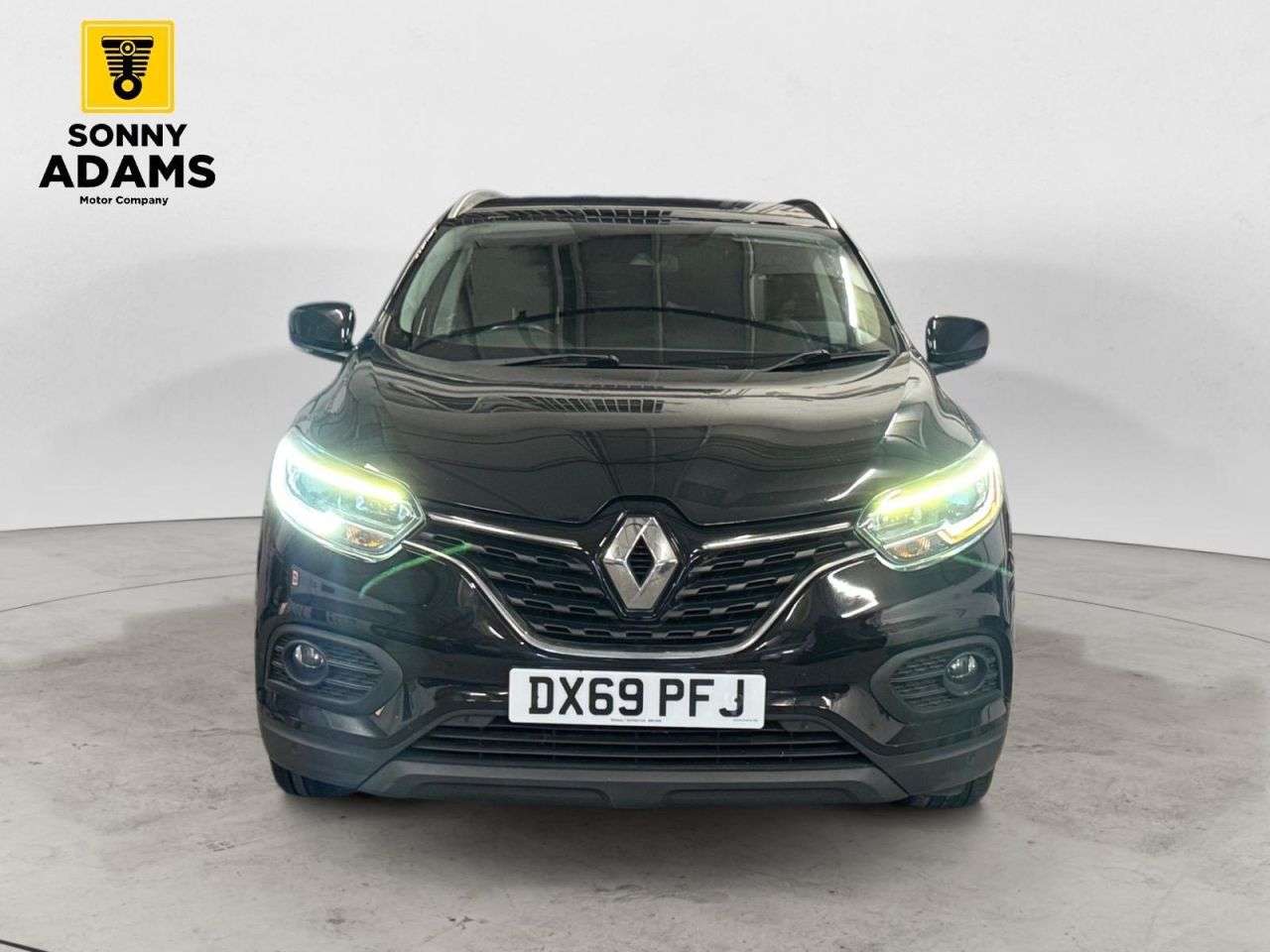 A 2019 RENAULT KADJAR 1.3 TCe Iconic SUV 5dr Petrol Manual Euro 6 (s/s) (140 ps) A 2019 RENAULT KADJAR 1.3 TCe Iconic SUV 5dr Petrol Manual Euro 6 (s/s) (140 ps)