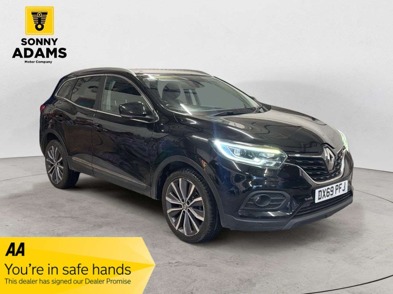 A 2019 RENAULT KADJAR 1.3 TCe Iconic SUV 5dr Petrol Manual Euro 6 (s/s) (140 ps) A 2019 RENAULT KADJAR 1.3 TCe Iconic SUV 5dr Petrol Manual Euro 6 (s/s) (140 ps)