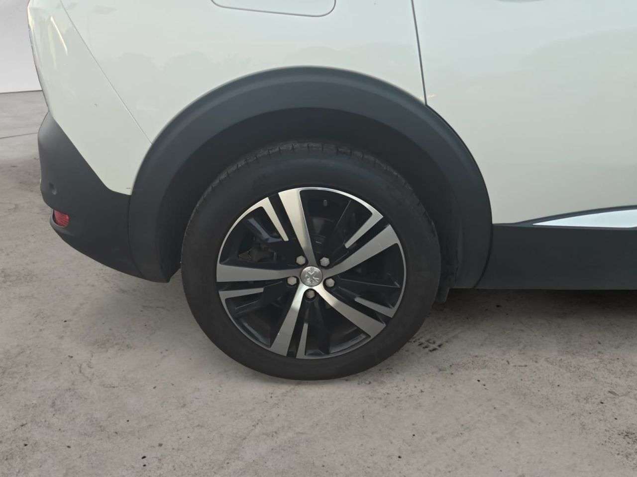 2023 PEUGEOT 5008 2023 PEUGEOT 5008