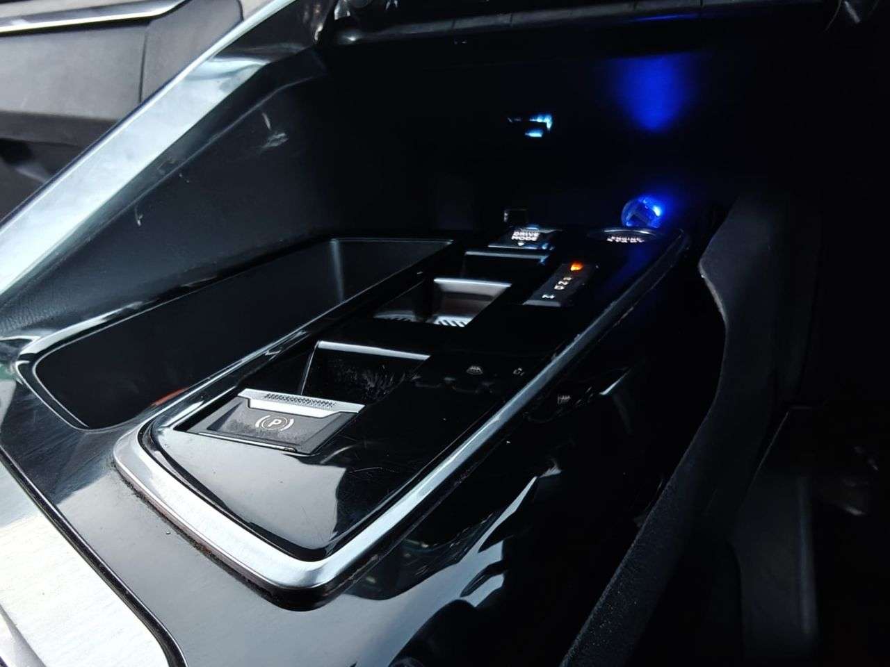 2023 PEUGEOT 5008 2023 PEUGEOT 5008