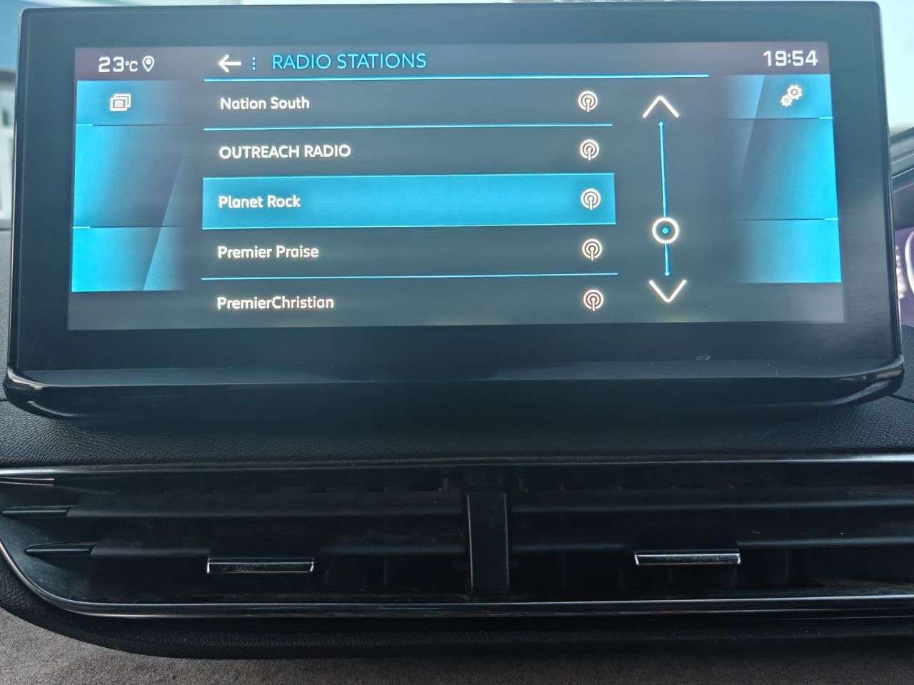 2023 PEUGEOT 5008 2023 PEUGEOT 5008