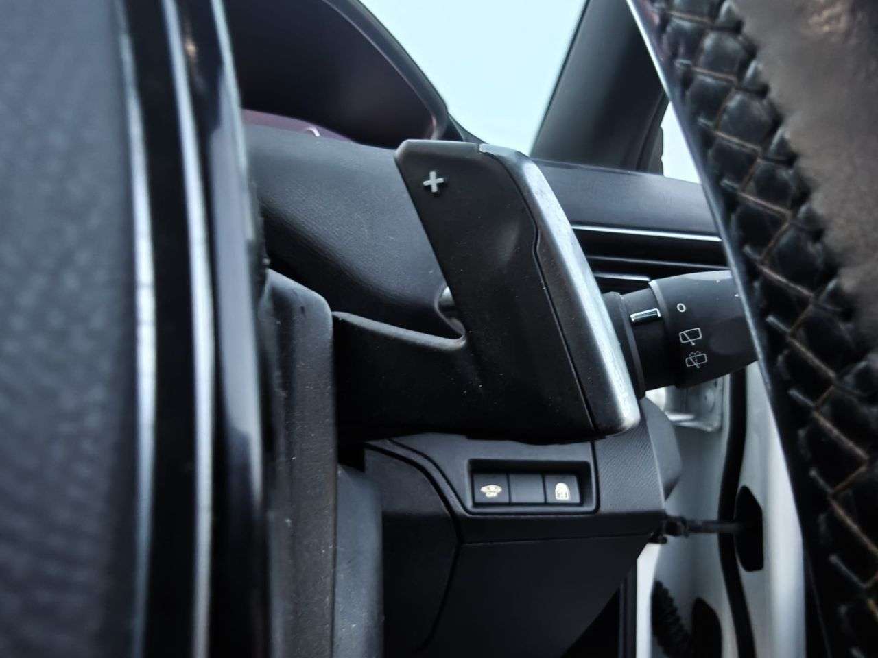 2023 PEUGEOT 5008 2023 PEUGEOT 5008