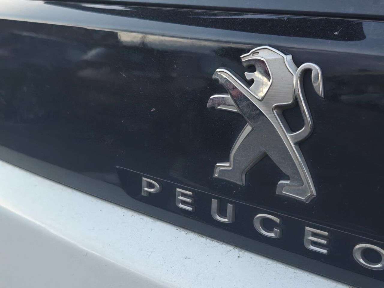 2023 PEUGEOT 5008 2023 PEUGEOT 5008