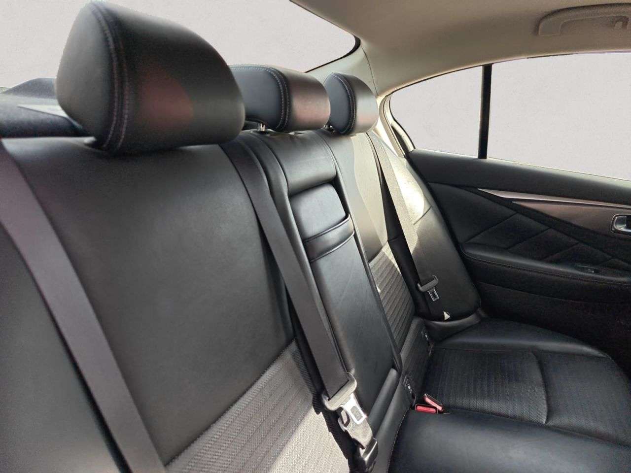 2017 INFINITI Q50 2017 INFINITI Q50