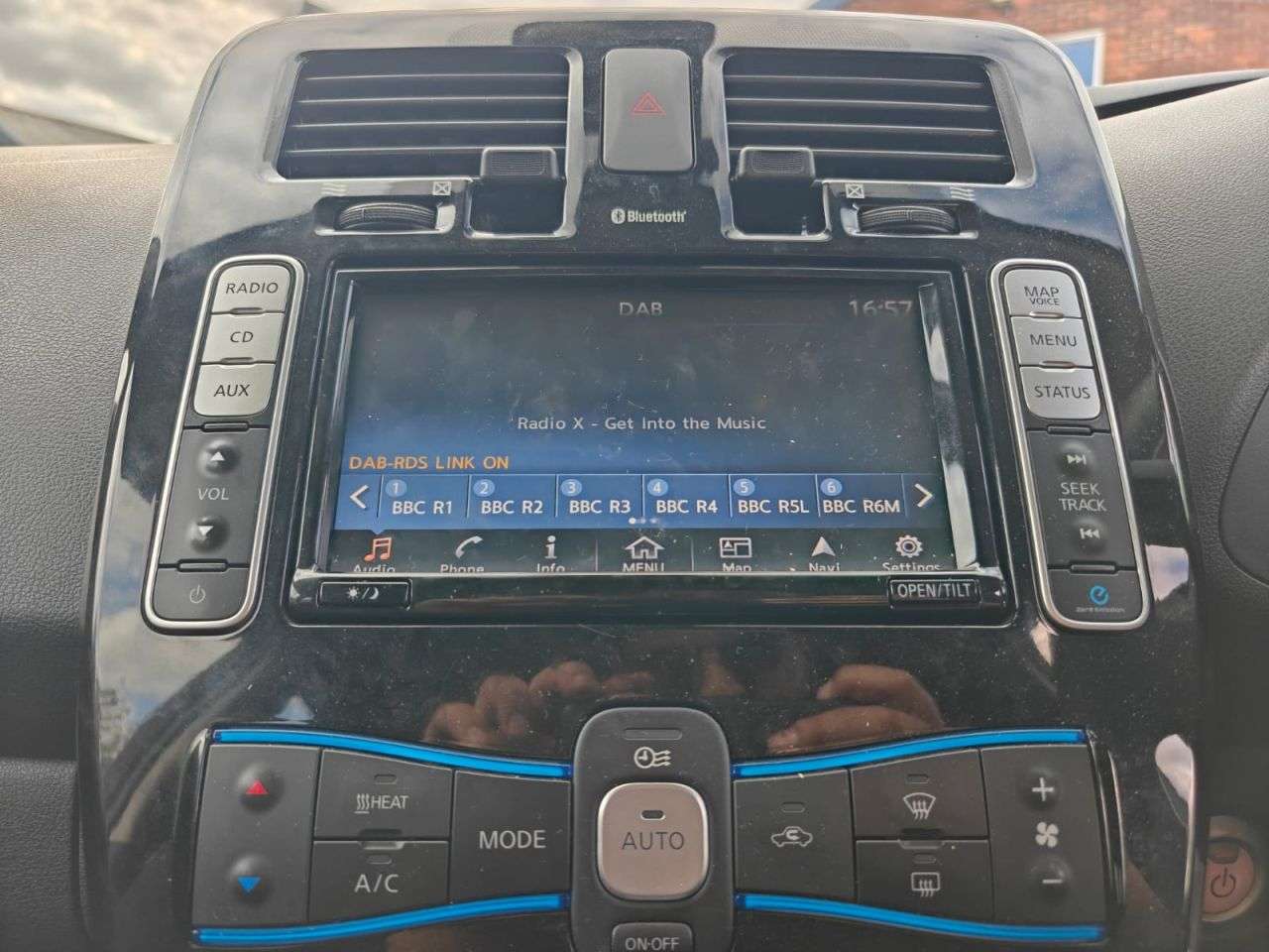 2017 NISSAN LEAF 2017 NISSAN LEAF