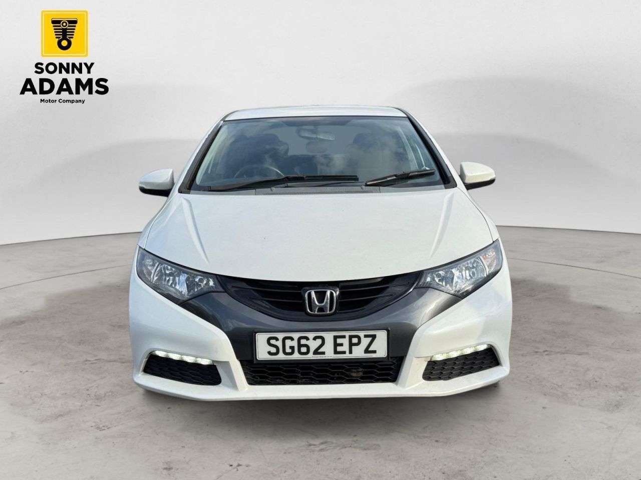 A 2012 HONDA CIVIC 1.4 i-VTEC SE Hatchback 5dr Petrol Manual Euro 5 (s/s) (100 ps) A 2012 HONDA CIVIC 1.4 i-VTEC SE Hatchback 5dr Petrol Manual Euro 5 (s/s) (100 ps)