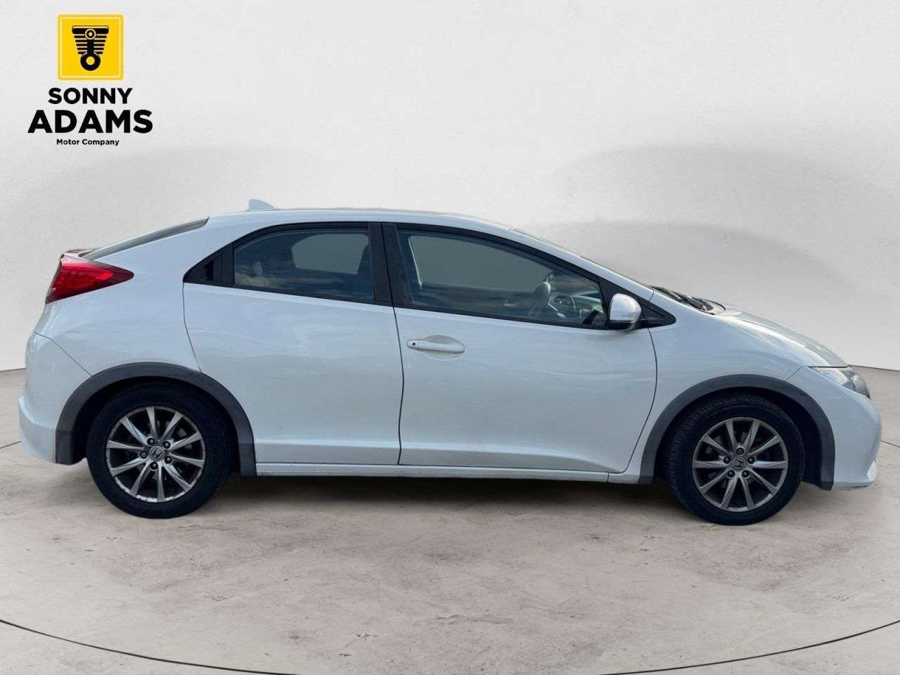 A 2012 HONDA CIVIC 1.4 i-VTEC SE Hatchback 5dr Petrol Manual Euro 5 (s/s) (100 ps) A 2012 HONDA CIVIC 1.4 i-VTEC SE Hatchback 5dr Petrol Manual Euro 5 (s/s) (100 ps)