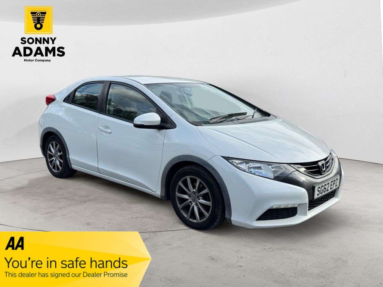 A 2012 HONDA CIVIC 1.4 i-VTEC SE Hatchback 5dr Petrol Manual Euro 5 (s/s) (100 ps) A 2012 HONDA CIVIC 1.4 i-VTEC SE Hatchback 5dr Petrol Manual Euro 5 (s/s) (100 ps)