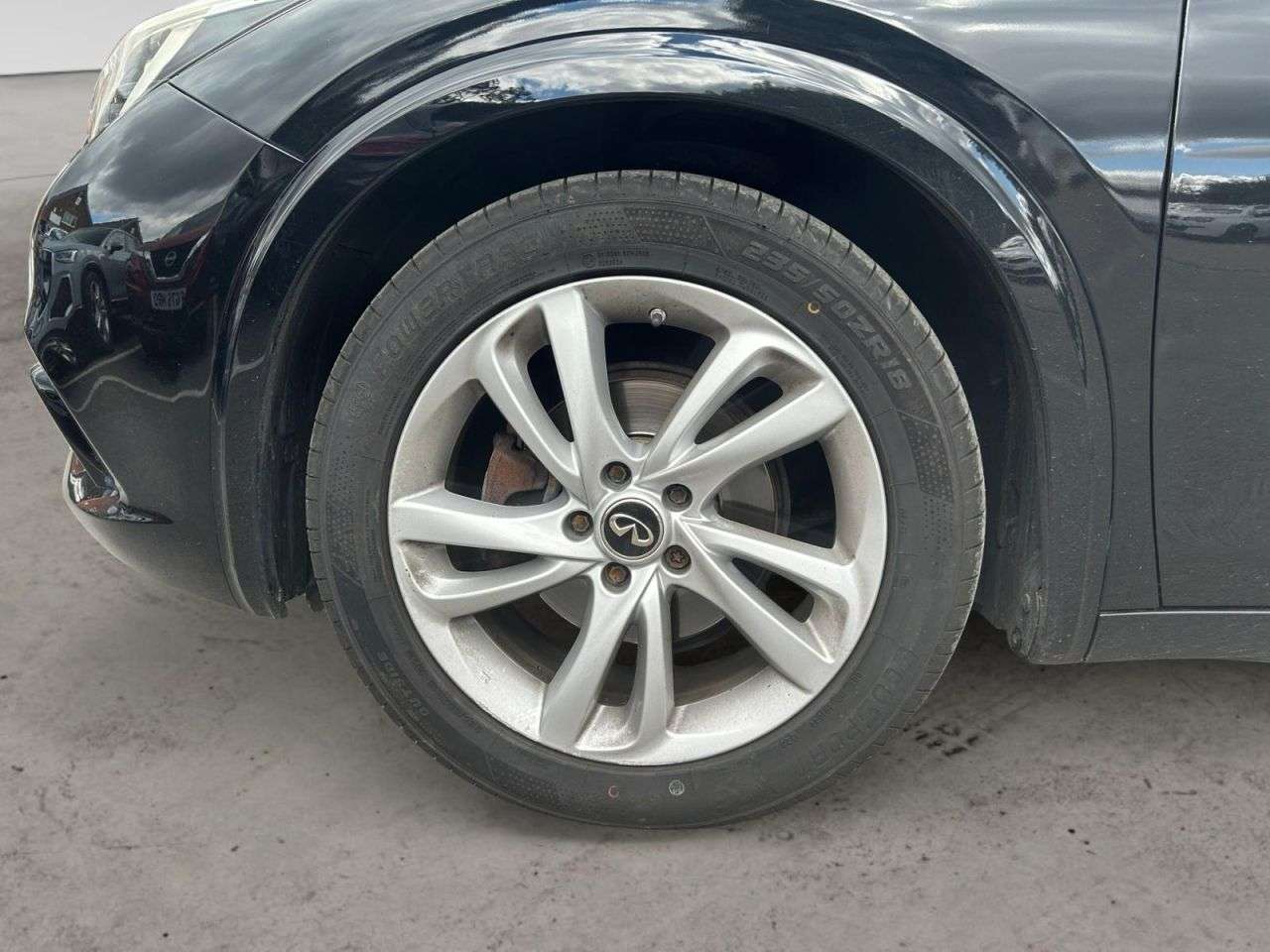 2017 INFINITI Q30 2017 INFINITI Q30
