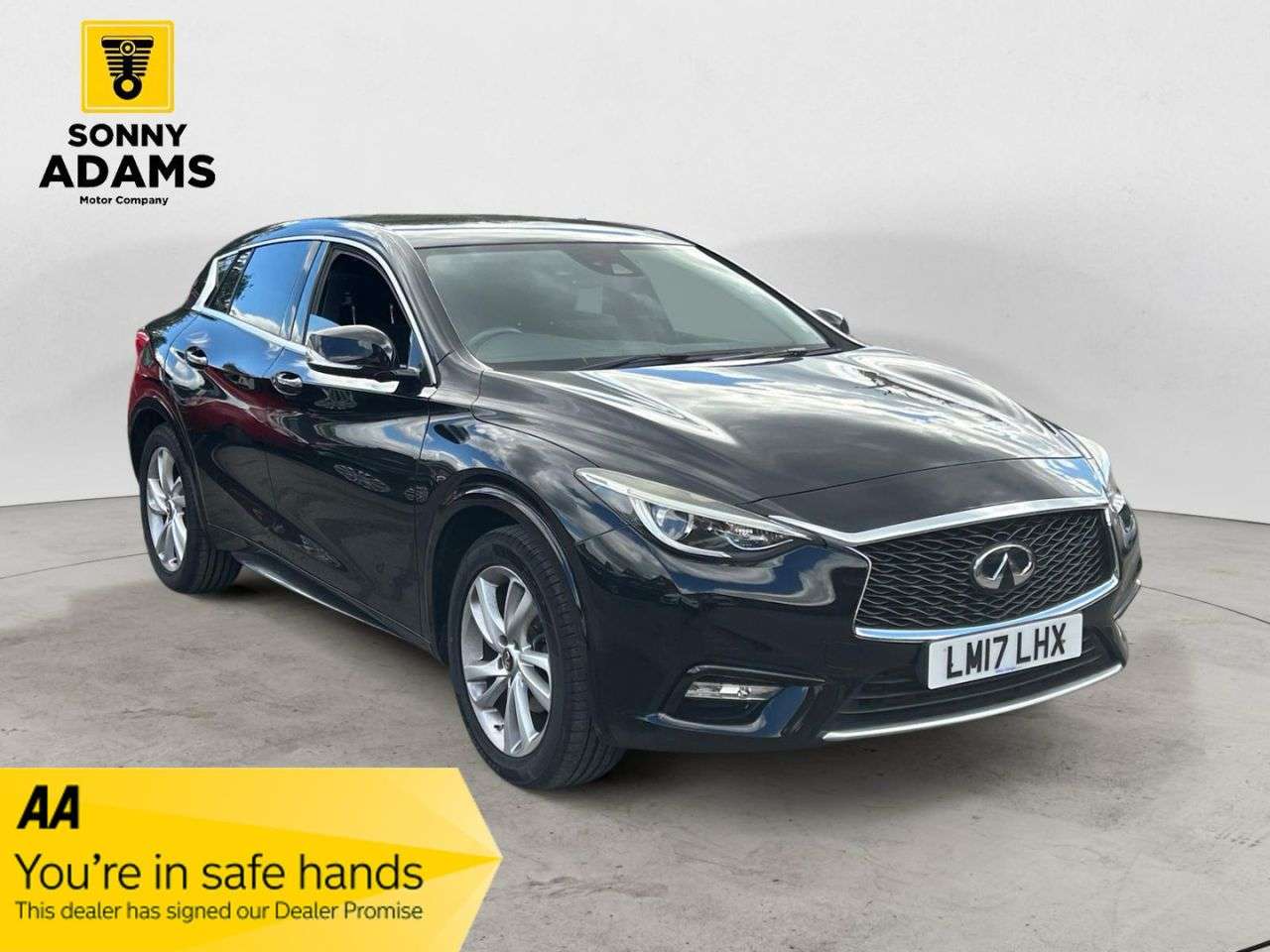 A 2017 INFINITI Q30 1.6T SE Hatchback 5dr Petrol Manual Euro 6 (s/s) (122 ps) A 2017 INFINITI Q30 1.6T SE Hatchback 5dr Petrol Manual Euro 6 (s/s) (122 ps)