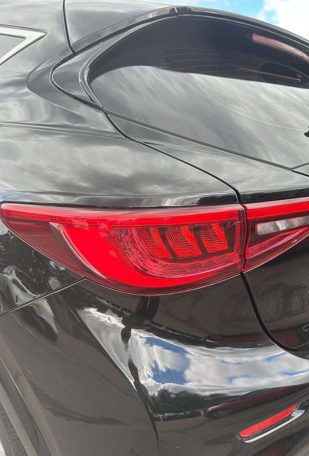 2017 INFINITI Q30 2017 INFINITI Q30