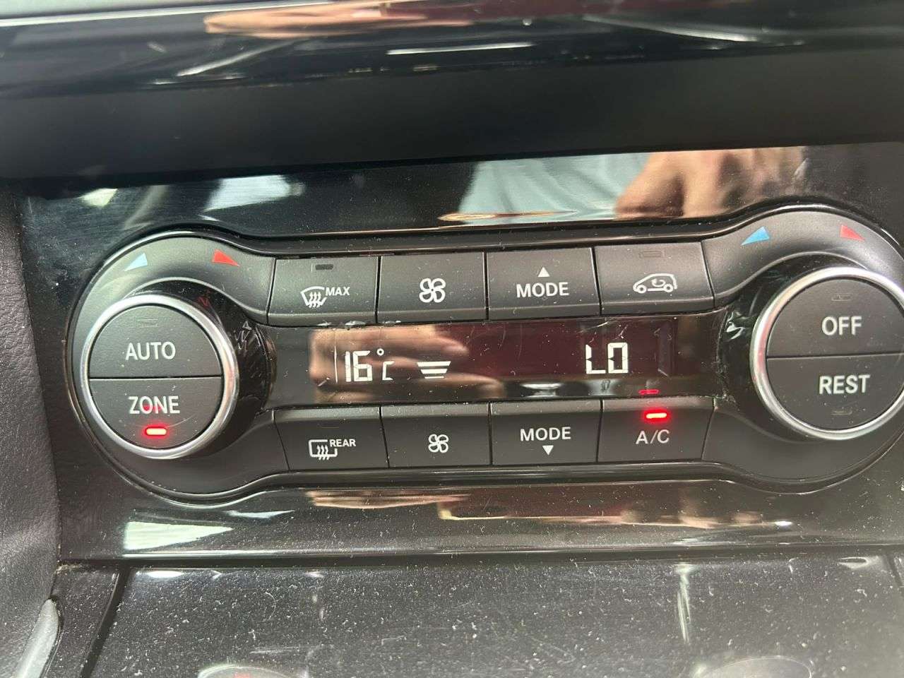 2017 INFINITI Q30 2017 INFINITI Q30