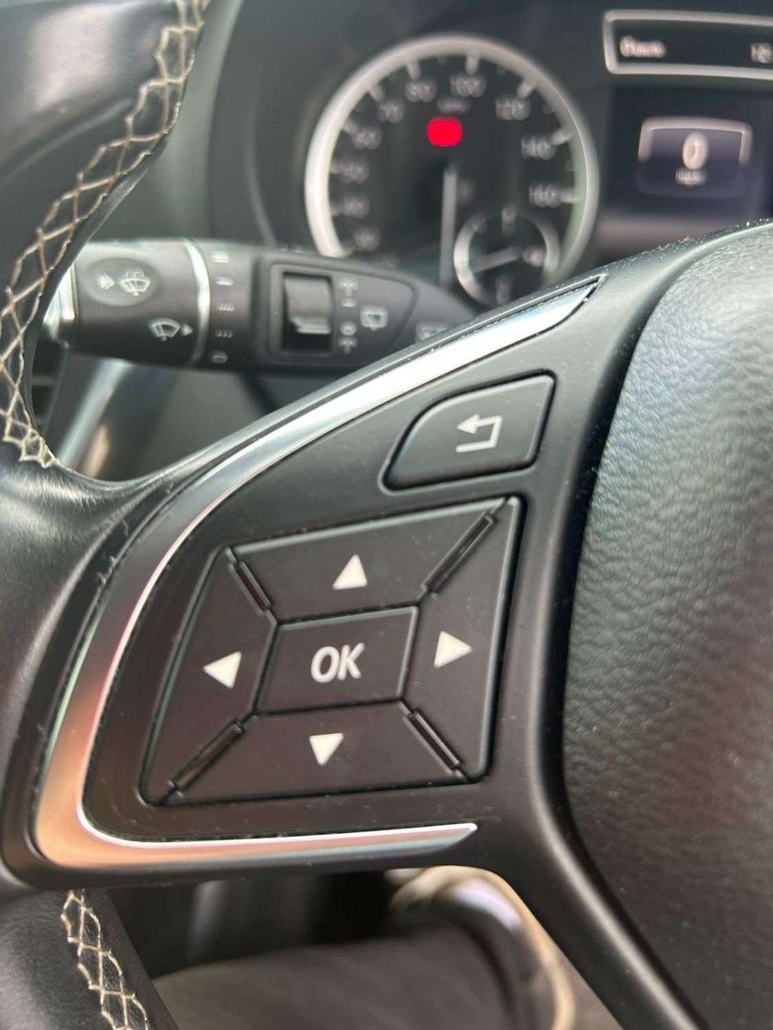 2017 INFINITI Q30 2017 INFINITI Q30