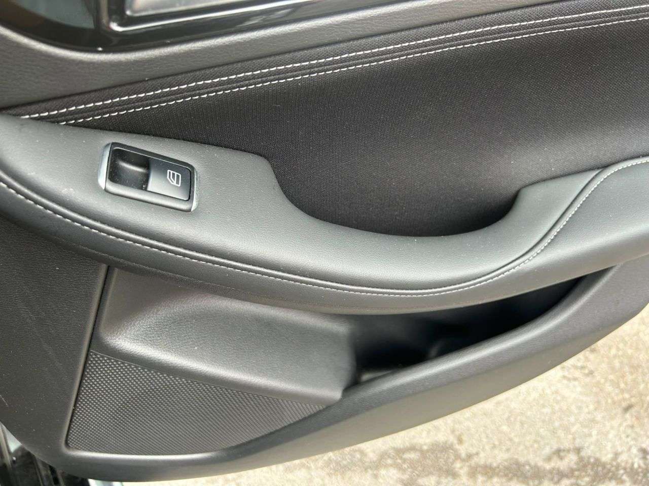 2017 INFINITI Q30 2017 INFINITI Q30