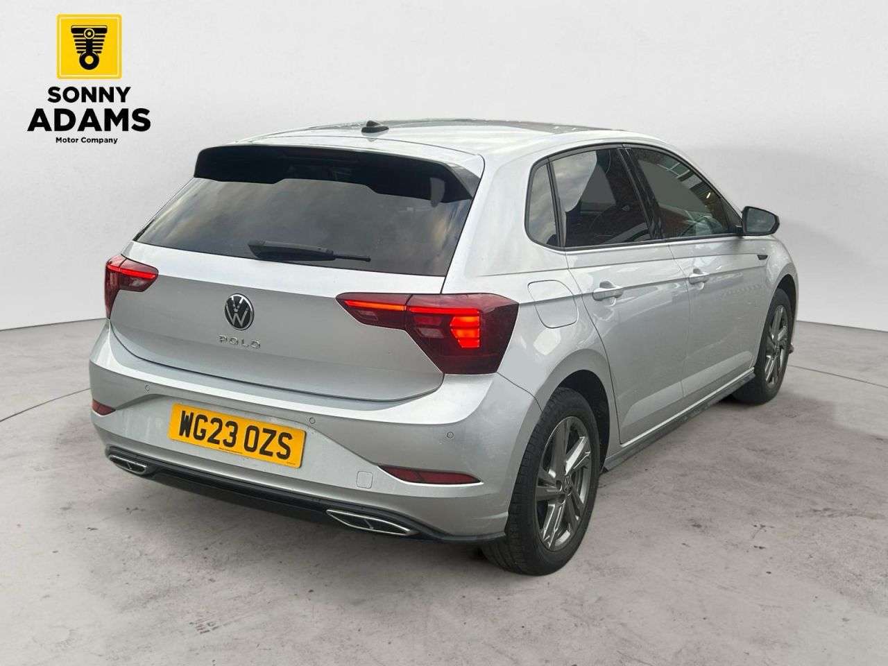 A 2023 VOLKSWAGEN POLO 1.0 TSI R-Line Hatchback 5dr Petrol DSG Euro 6 (s/s) (95 ps) A 2023 VOLKSWAGEN POLO 1.0 TSI R-Line Hatchback 5dr Petrol DSG Euro 6 (s/s) (95 ps)