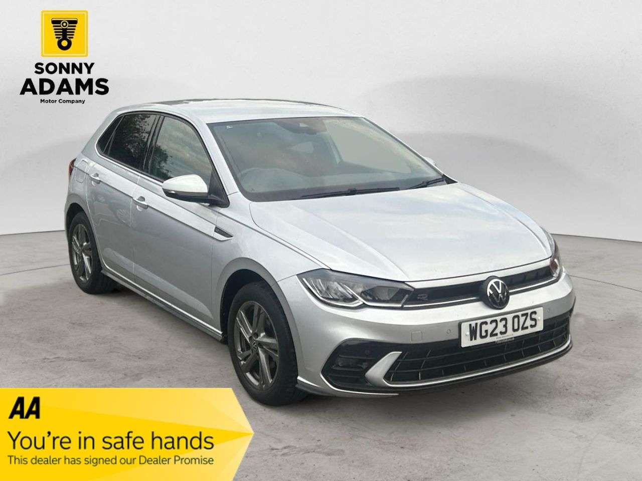 A 2023 VOLKSWAGEN POLO 1.0 TSI R-Line Hatchback 5dr Petrol DSG Euro 6 (s/s) (95 ps) A 2023 VOLKSWAGEN POLO 1.0 TSI R-Line Hatchback 5dr Petrol DSG Euro 6 (s/s) (95 ps)