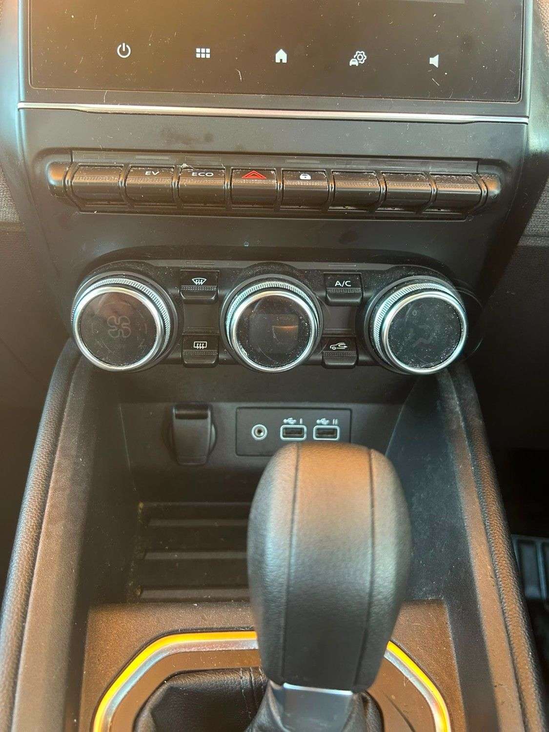 2025 RENAULT CLIO 2025 RENAULT CLIO