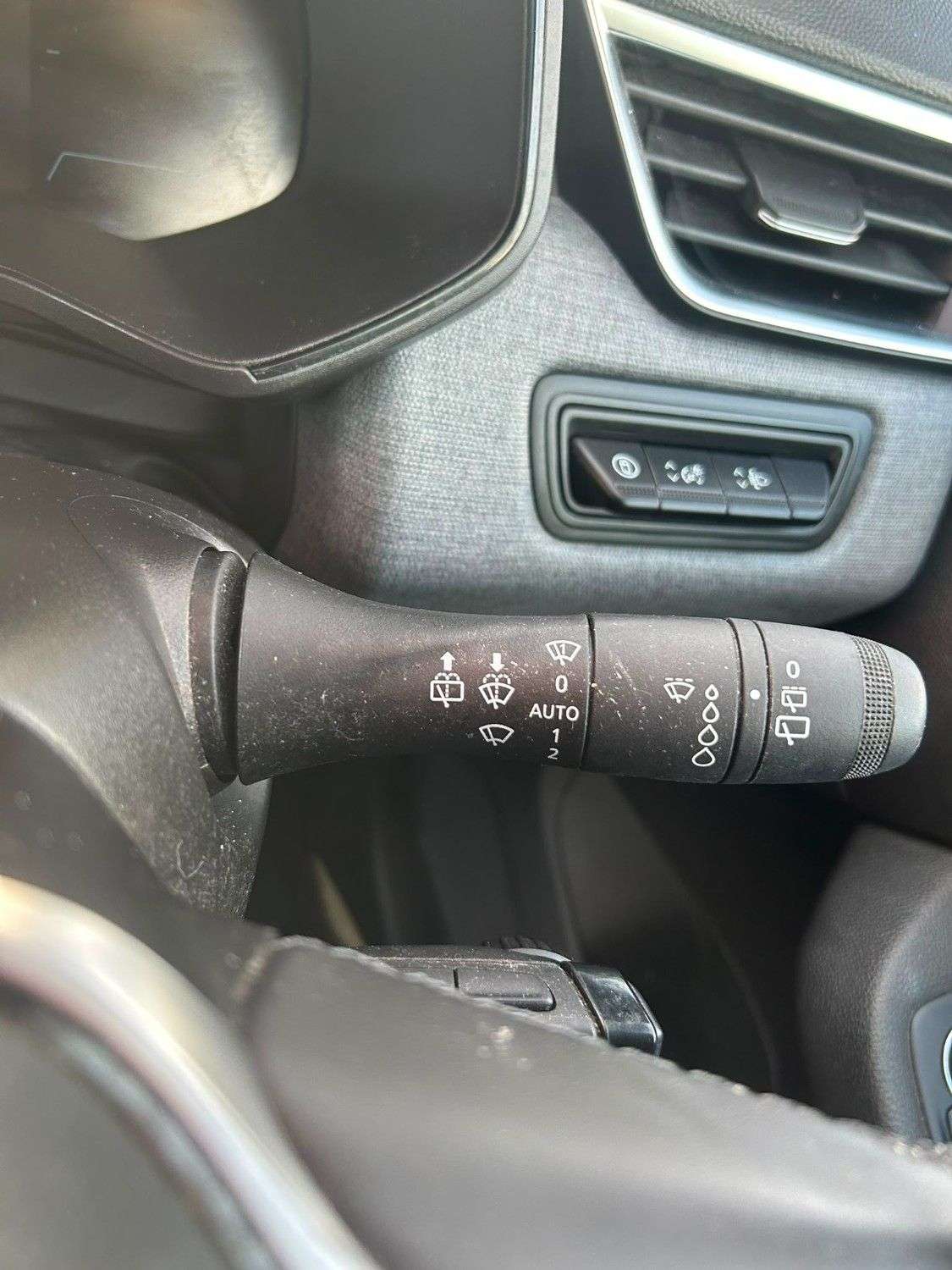 2025 RENAULT CLIO 2025 RENAULT CLIO