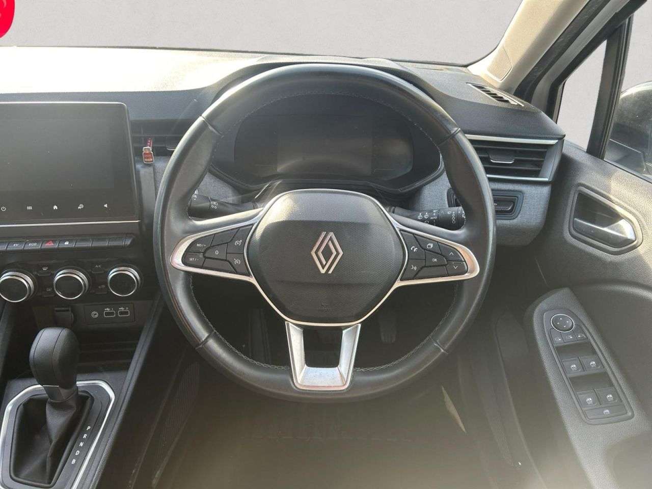 2025 RENAULT CLIO 2025 RENAULT CLIO
