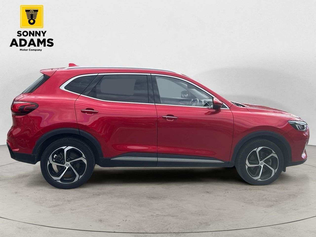 A 2023 MG MG HS 1.5 T-GDI Trophy SUV 5dr Petrol DCT Euro 6 (s/s) (162 ps) A 2023 MG MG HS 1.5 T-GDI Trophy SUV 5dr Petrol DCT Euro 6 (s/s) (162 ps)
