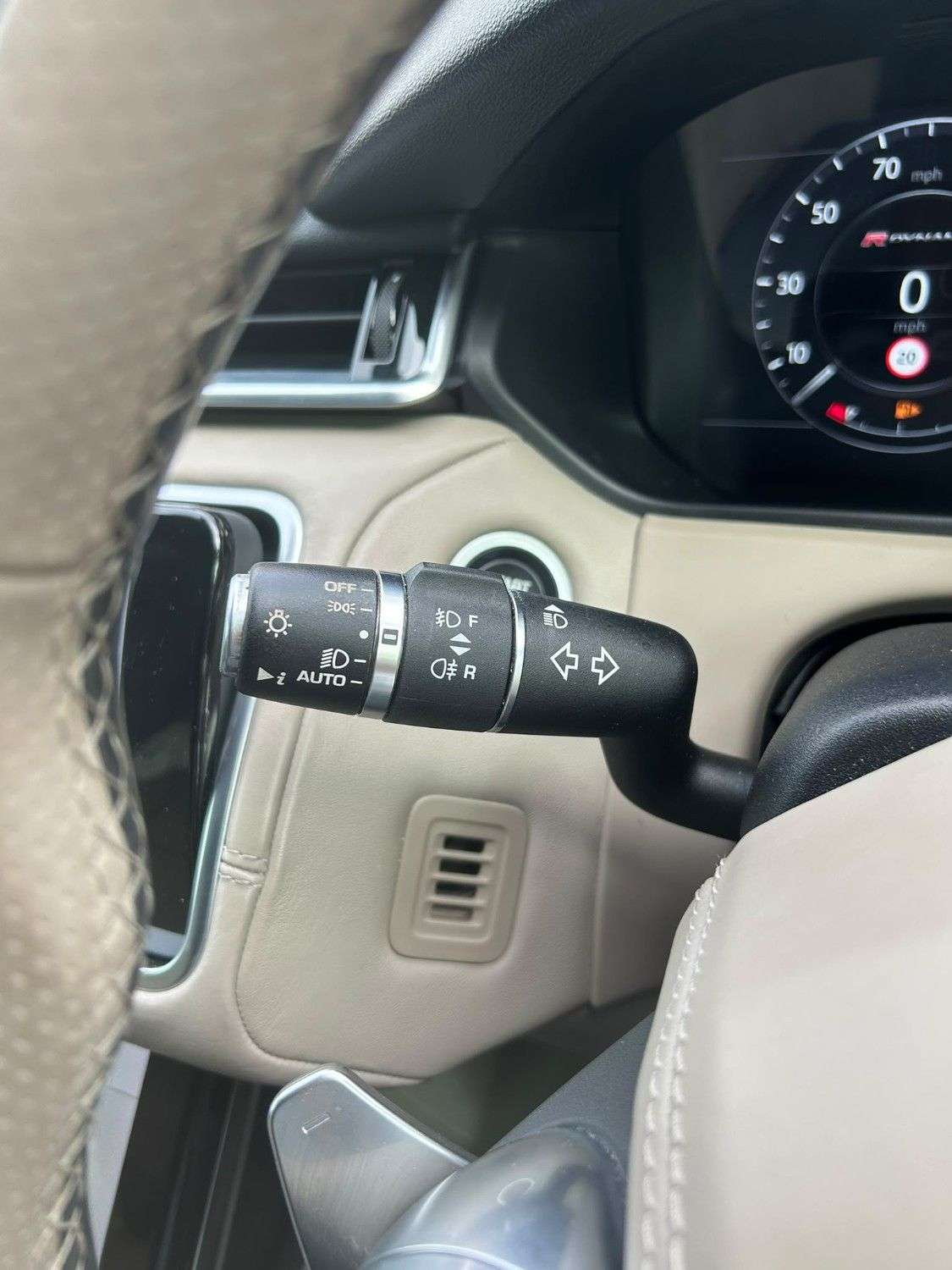 2017 LAND ROVER RANGE ROVER VELAR 2017 LAND ROVER RANGE ROVER VELAR