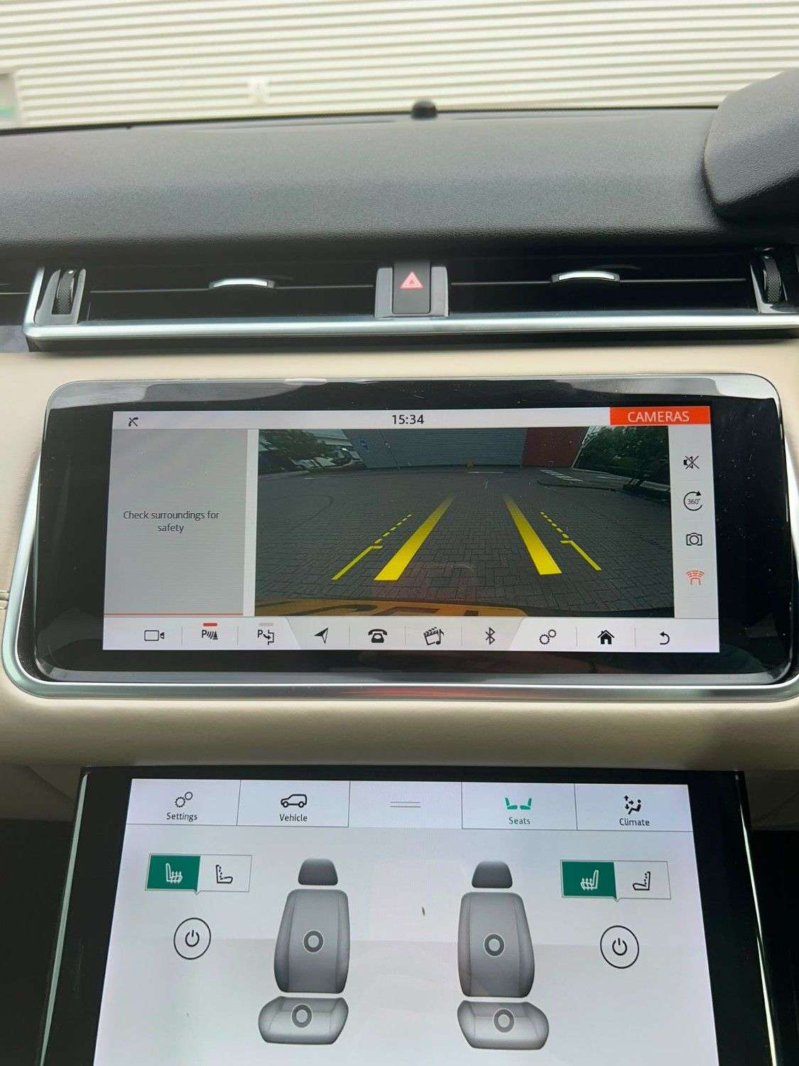 2017 LAND ROVER RANGE ROVER VELAR 2017 LAND ROVER RANGE ROVER VELAR