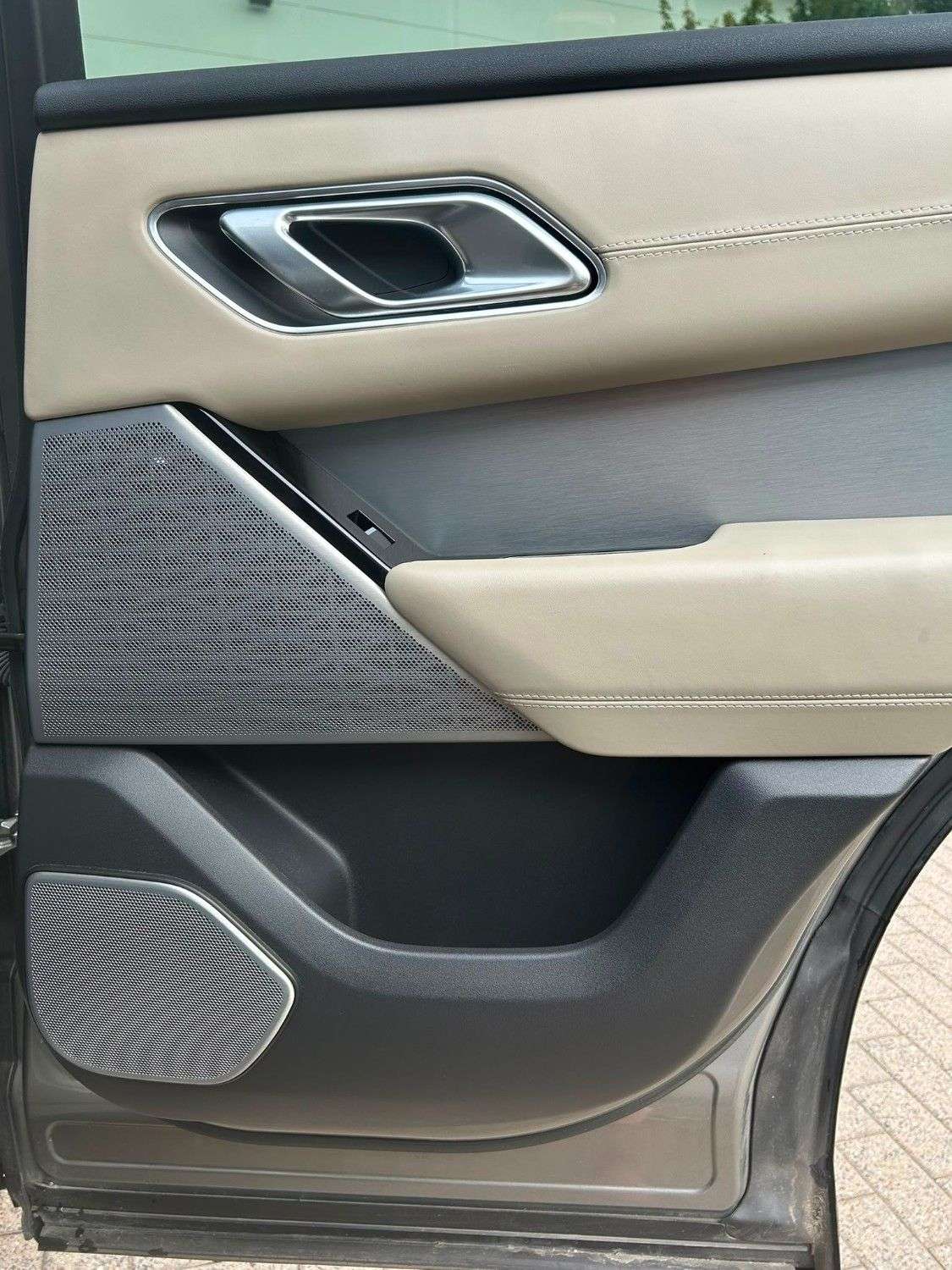 2017 LAND ROVER RANGE ROVER VELAR 2017 LAND ROVER RANGE ROVER VELAR