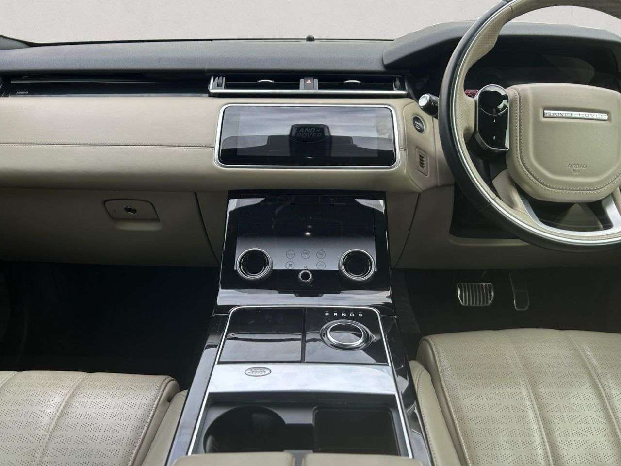 2017 LAND ROVER RANGE ROVER VELAR 2017 LAND ROVER RANGE ROVER VELAR