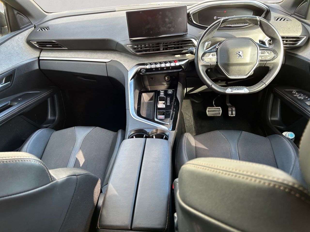 2023 PEUGEOT 5008 2023 PEUGEOT 5008