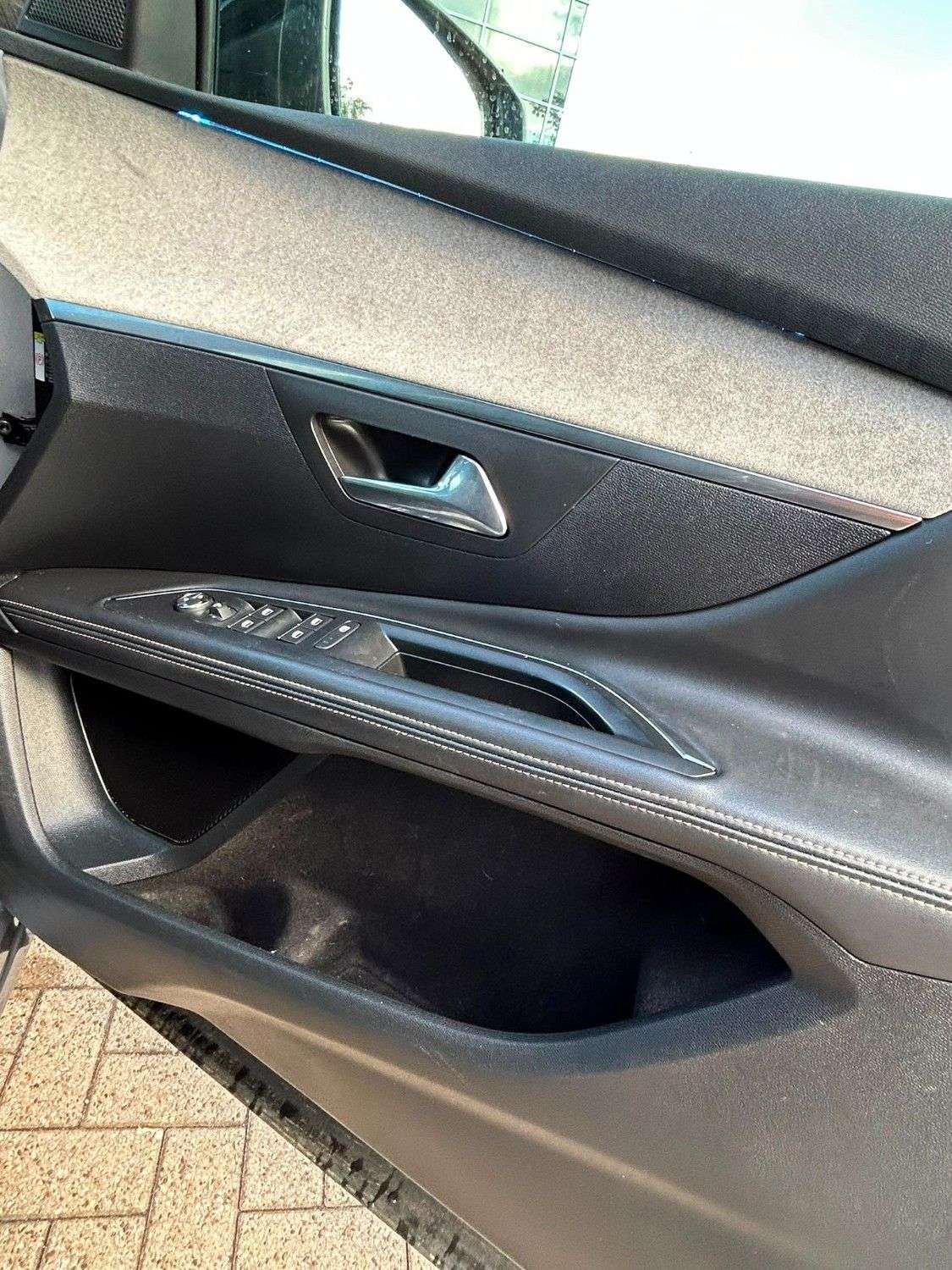 2023 PEUGEOT 5008 2023 PEUGEOT 5008