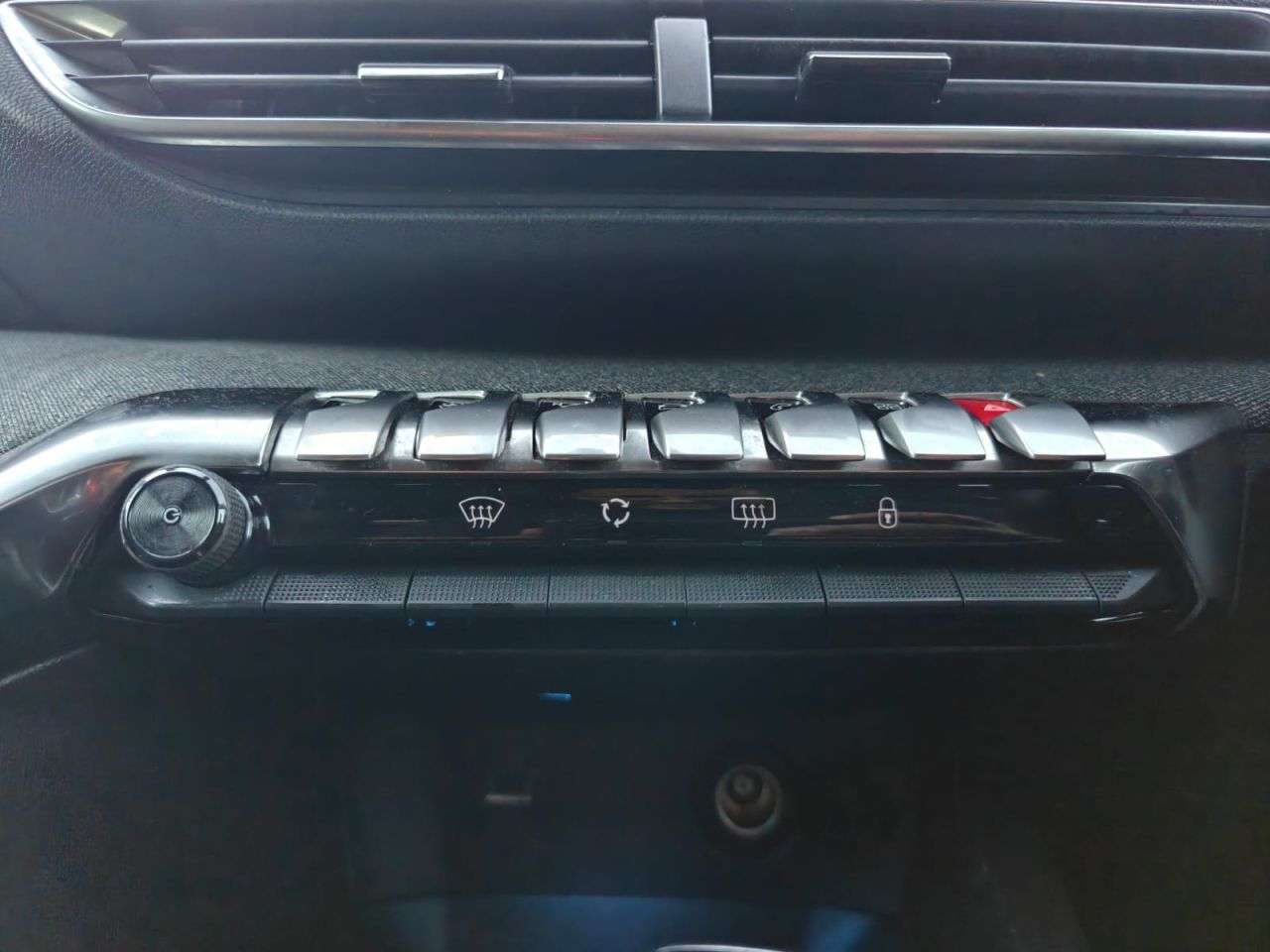 2019 PEUGEOT 3008 2019 PEUGEOT 3008
