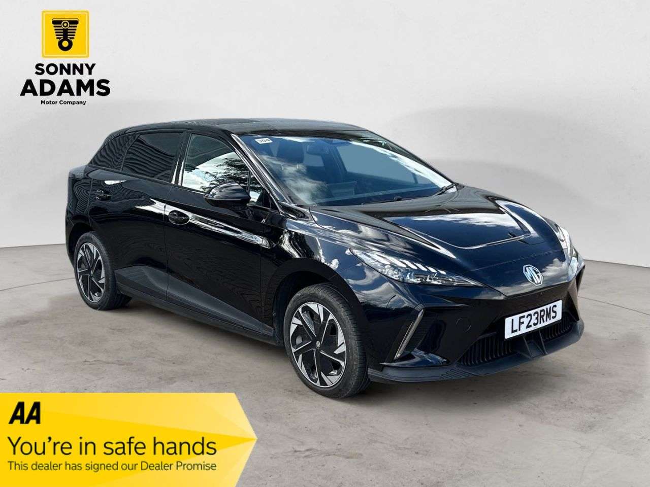 A 2023 MG MG4 64kWh Trophy Long Range Hatchback 5dr Electric Auto (203 ps) A 2023 MG MG4 64kWh Trophy Long Range Hatchback 5dr Electric Auto (203 ps)