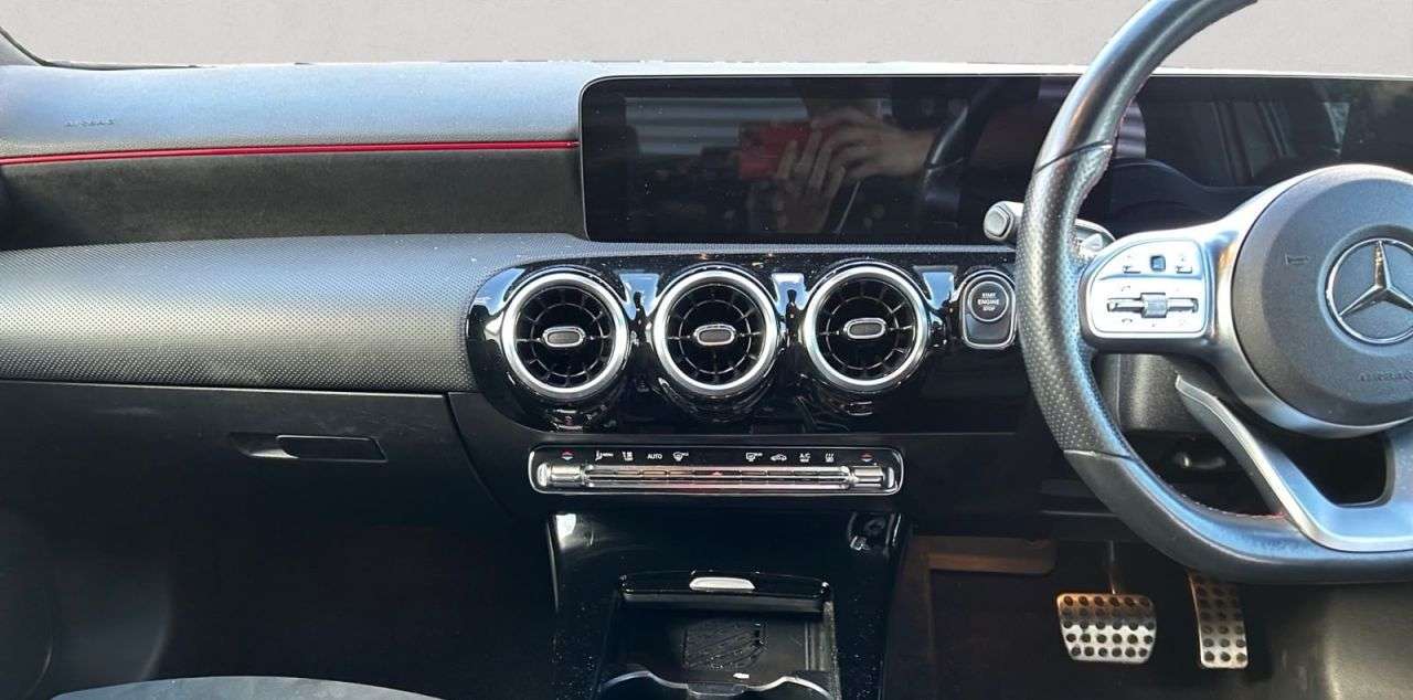 2021 MERCEDES-BENZ A CLASS 2021 MERCEDES-BENZ A CLASS