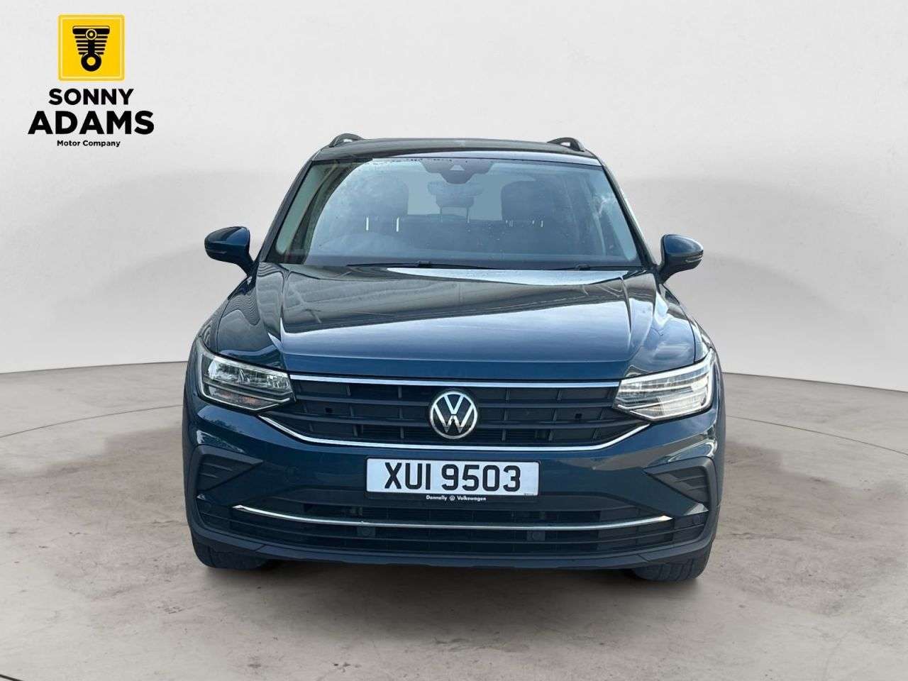 A 2021 VOLKSWAGEN TIGUAN 1.5 TSI Life SUV 5dr Petrol Manual Euro 6 (s/s) (130 ps) A 2021 VOLKSWAGEN TIGUAN 1.5 TSI Life SUV 5dr Petrol Manual Euro 6 (s/s) (130 ps)