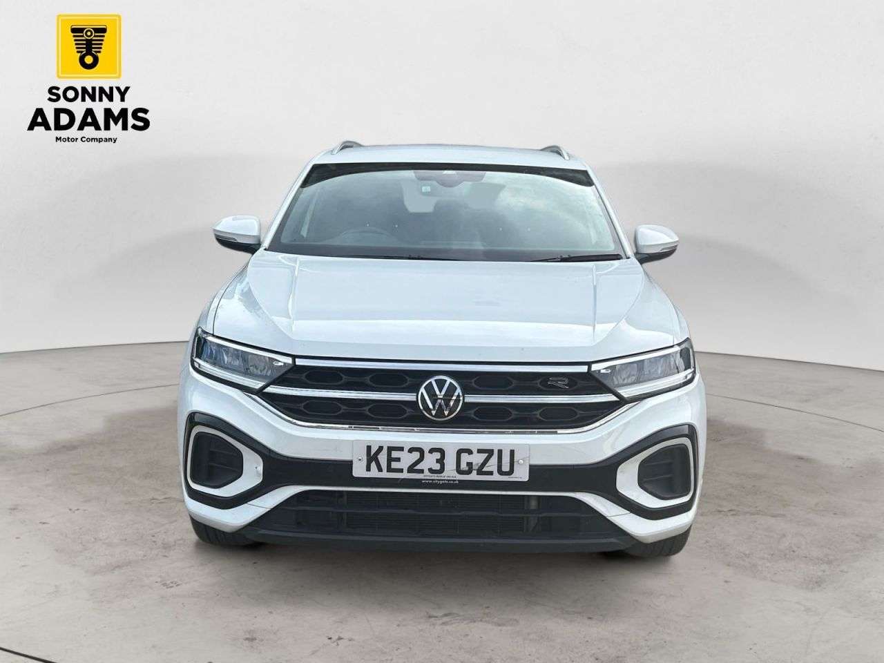 A 2023 VOLKSWAGEN T-ROC 1.5 TSI R-Line SUV 5dr Petrol DSG Euro 6 (s/s) (150 ps) A 2023 VOLKSWAGEN T-ROC 1.5 TSI R-Line SUV 5dr Petrol DSG Euro 6 (s/s) (150 ps)