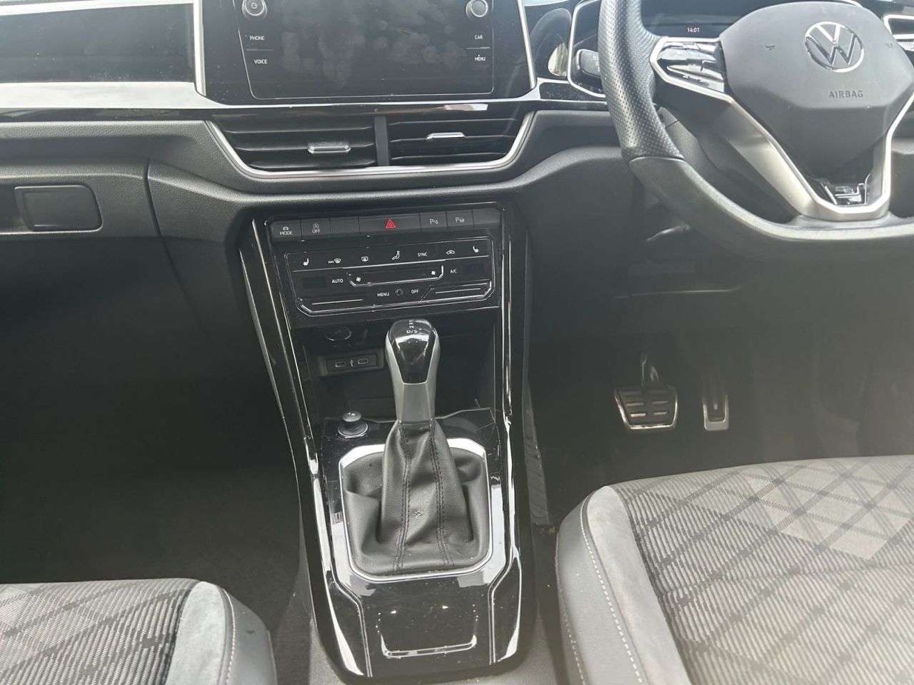 2023 VOLKSWAGEN T-ROC 2023 VOLKSWAGEN T-ROC