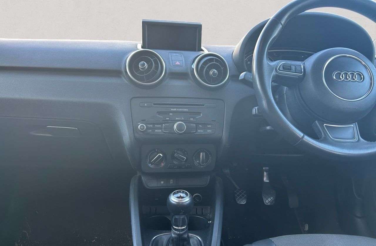 2014 AUDI A1 2014 AUDI A1
