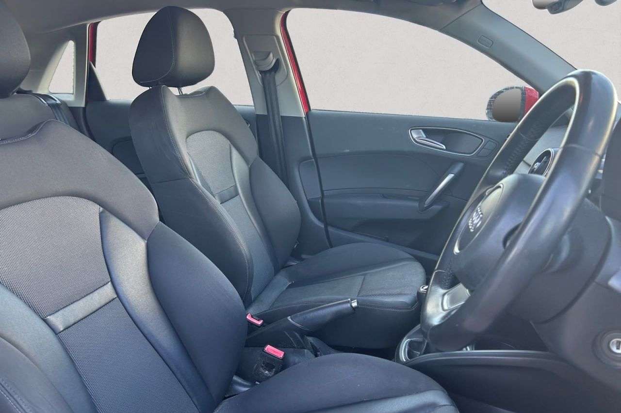 2014 AUDI A1 2014 AUDI A1