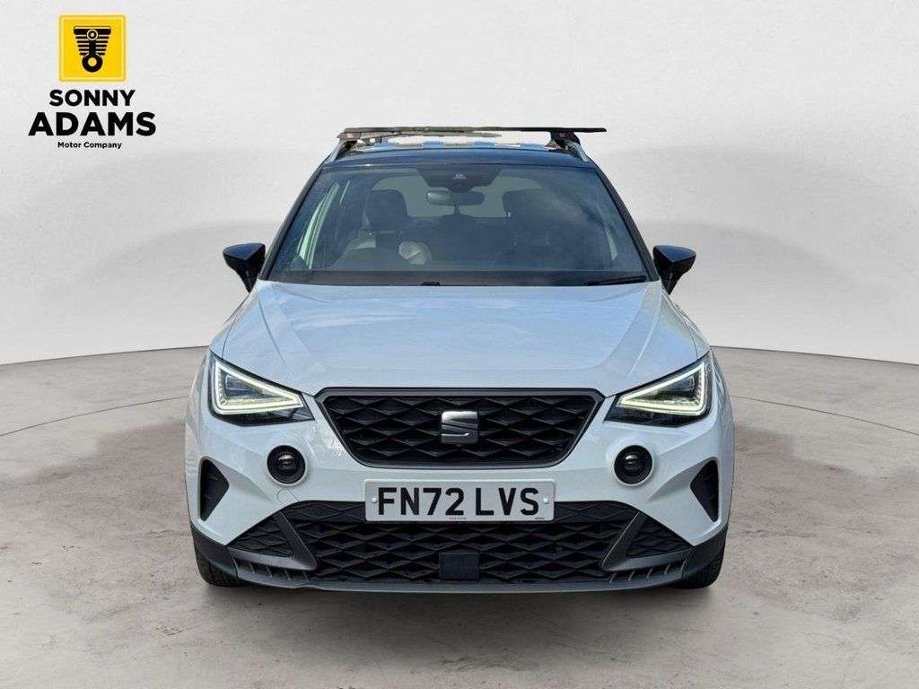 A 2022 SEAT ARONA 1.0 TSI FR Edition SUV 5dr Petrol Manual Euro 6 (s/s) (110 ps) A 2022 SEAT ARONA 1.0 TSI FR Edition SUV 5dr Petrol Manual Euro 6 (s/s) (110 ps)