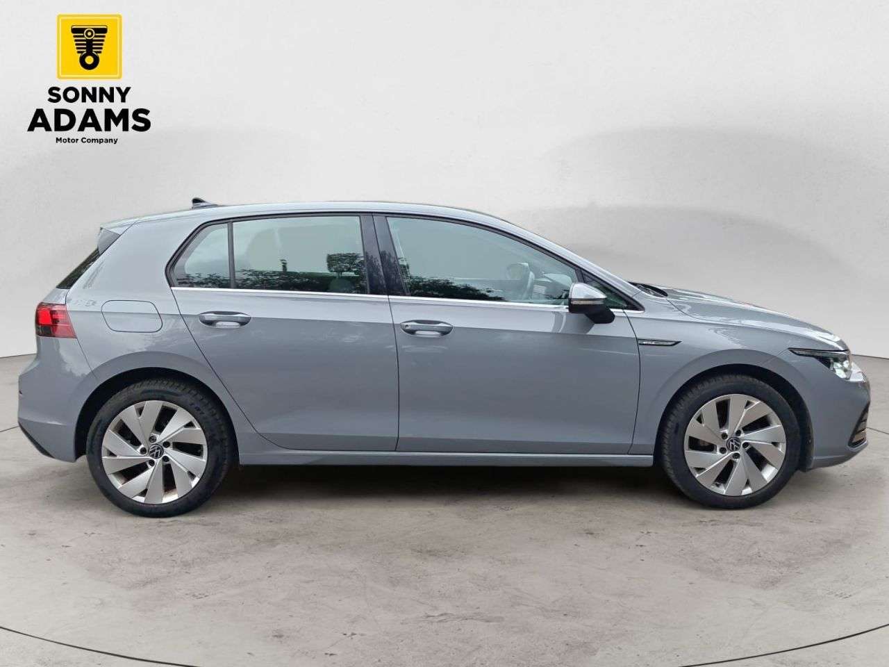 A 2021 VOLKSWAGEN GOLF 1.5 TSI Style Hatchback 5dr Petrol Manual Euro 6 (s/s) (130 ps) A 2021 VOLKSWAGEN GOLF 1.5 TSI Style Hatchback 5dr Petrol Manual Euro 6 (s/s) (130 ps)
