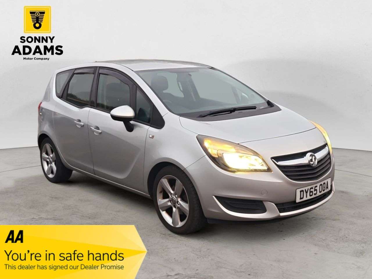 A 2015 VAUXHALL MERIVA 1.4i Exclusiv MPV 5dr Petrol Manual Euro 6 (100 ps) A 2015 VAUXHALL MERIVA 1.4i Exclusiv MPV 5dr Petrol Manual Euro 6 (100 ps)