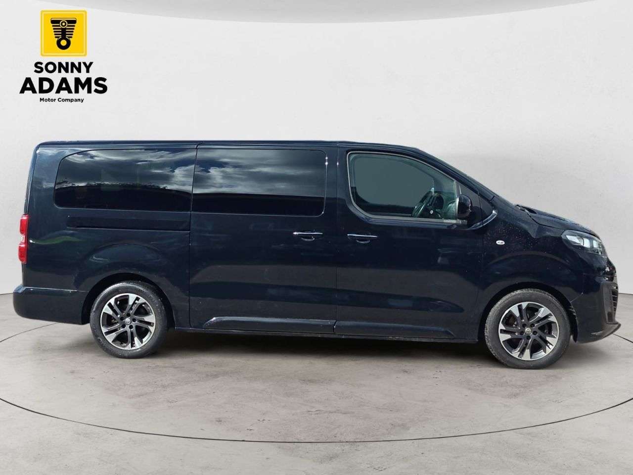 A 2023 VAUXHALL VIVARO LIFE ELECTRIC 50kWh Ultimate MPV 5dr Electric Auto LWB (8 Seat, 11kW Charger) (136 ps) A 2023 VAUXHALL VIVARO LIFE ELECTRIC 50kWh Ultimate MPV 5dr Electric Auto LWB (8 Seat, 11kW Charger) (136 ps)