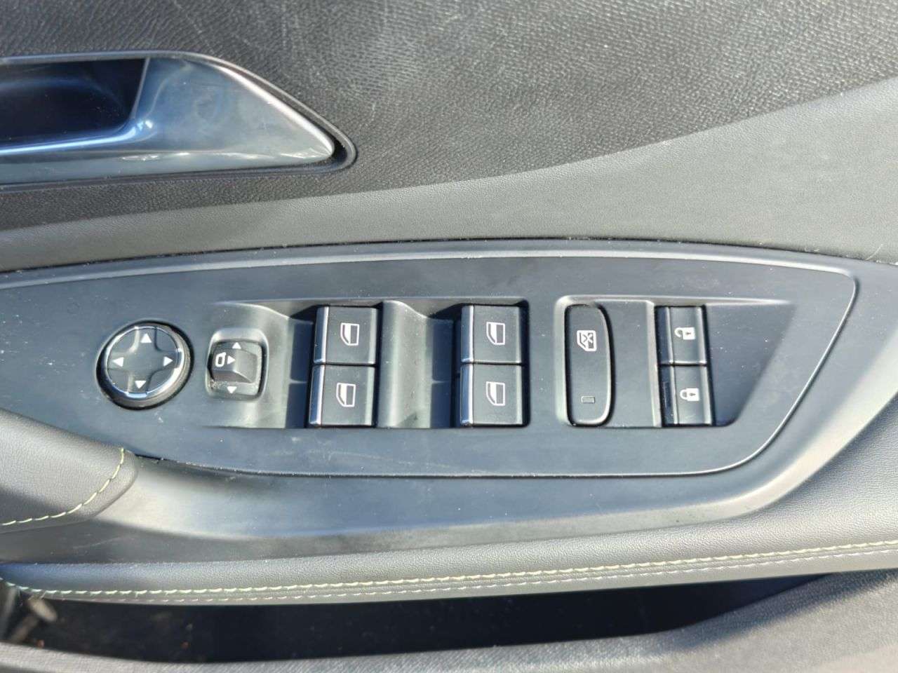 2023 PEUGEOT 408 2023 PEUGEOT 408