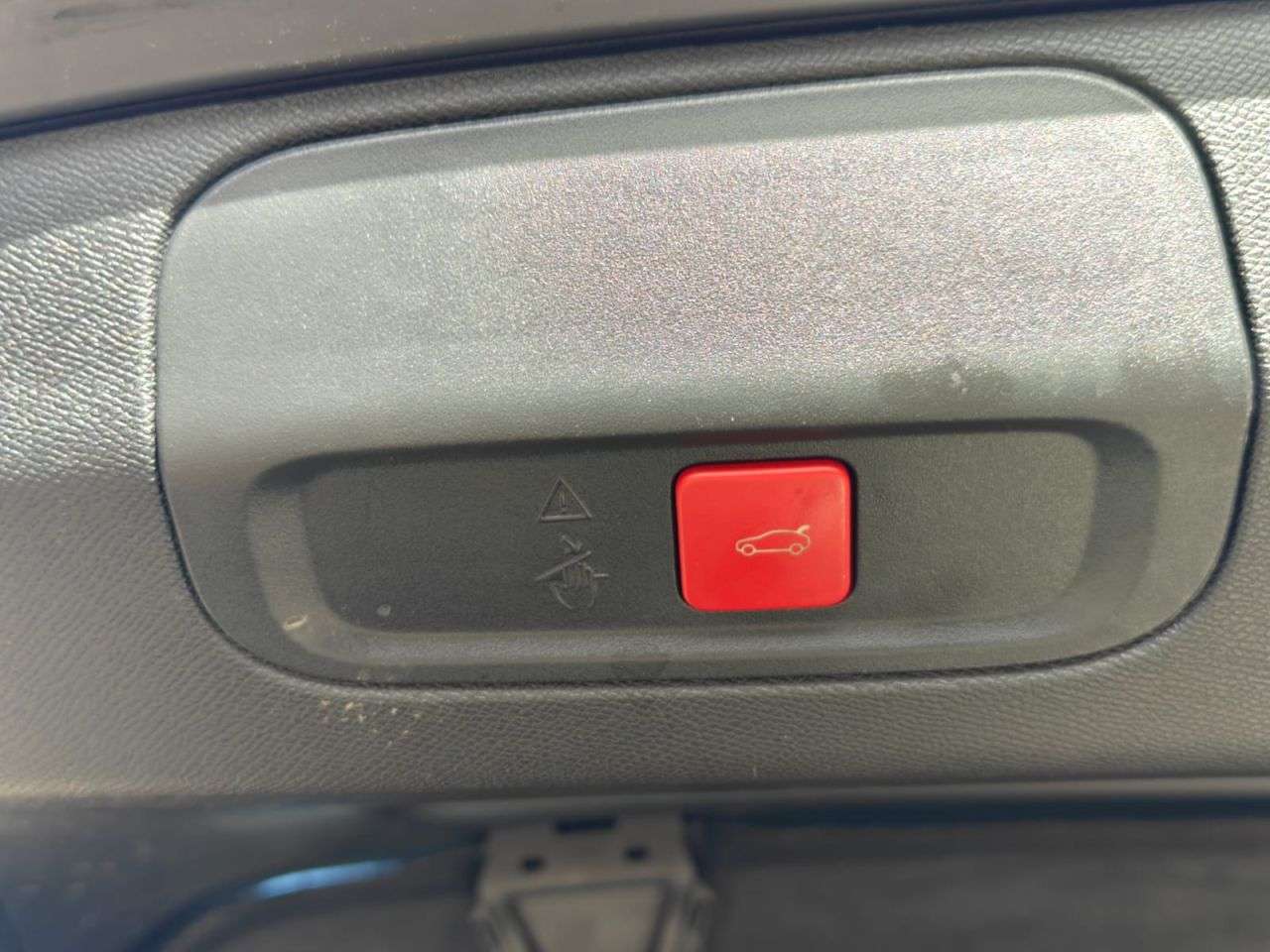 2023 PEUGEOT 408 2023 PEUGEOT 408